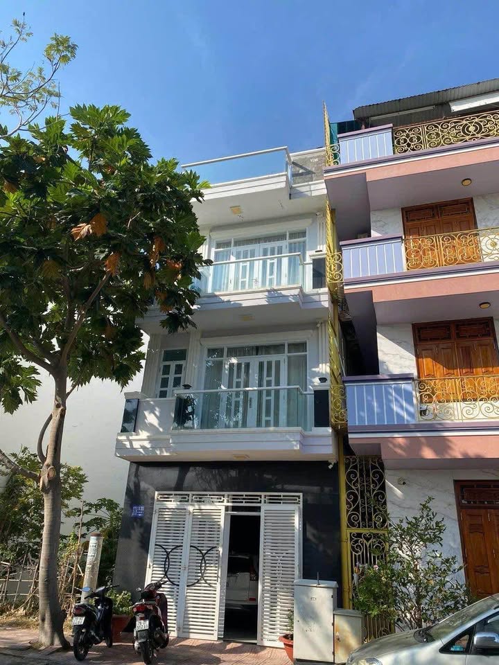 Bán Nhà 3 Tầng Kề Góc Mặt Tiền Đường 14 KĐT Hà Quang 2 Nha Trang - 80m²