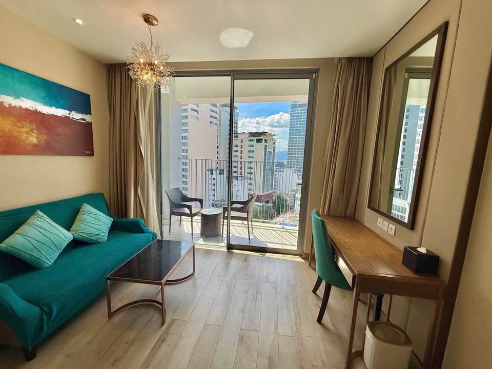 Studio Panorama Nha Trang 36m² - View Phố Ban Công Rộng, Giá 2.08 Tỷ