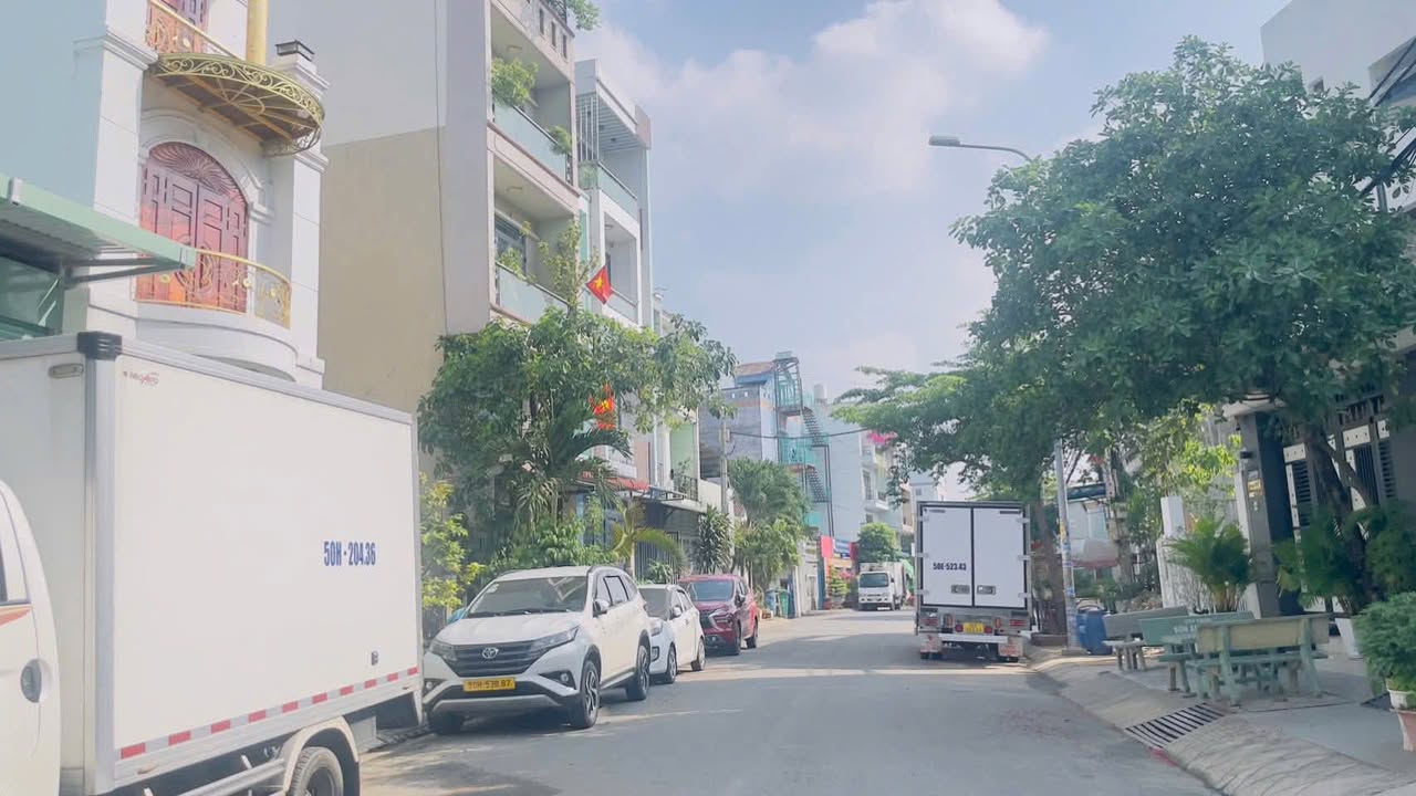 Nhà 3 Tầng Ngô Chí Quốc Thủ Đức - 50m² Full Nội Thất, Giá 4.85 Tỷ