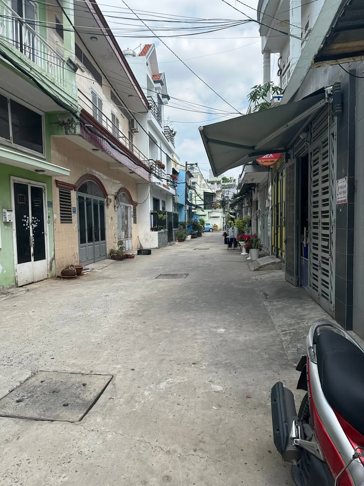 Nhà Tân Quý Tân Phú 46m2 thỏa thuận - Ô tô vào tận nhà