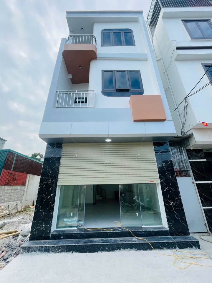 Nhà 3 Tầng Mặt Tiền Kinh Doanh, Thái Bình - 2 Tỷ