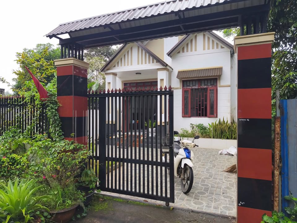 Nhà Mặt Tiền Hồng Thập Tự Nối Dài, Long Khánh - 245m², 3.2 Tỷ