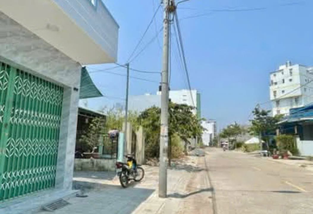 Nhà Phố Mặt Tiền Đường Số 1, Long Xuyên - 75.5m² - Kinh Doanh Sinh Lời