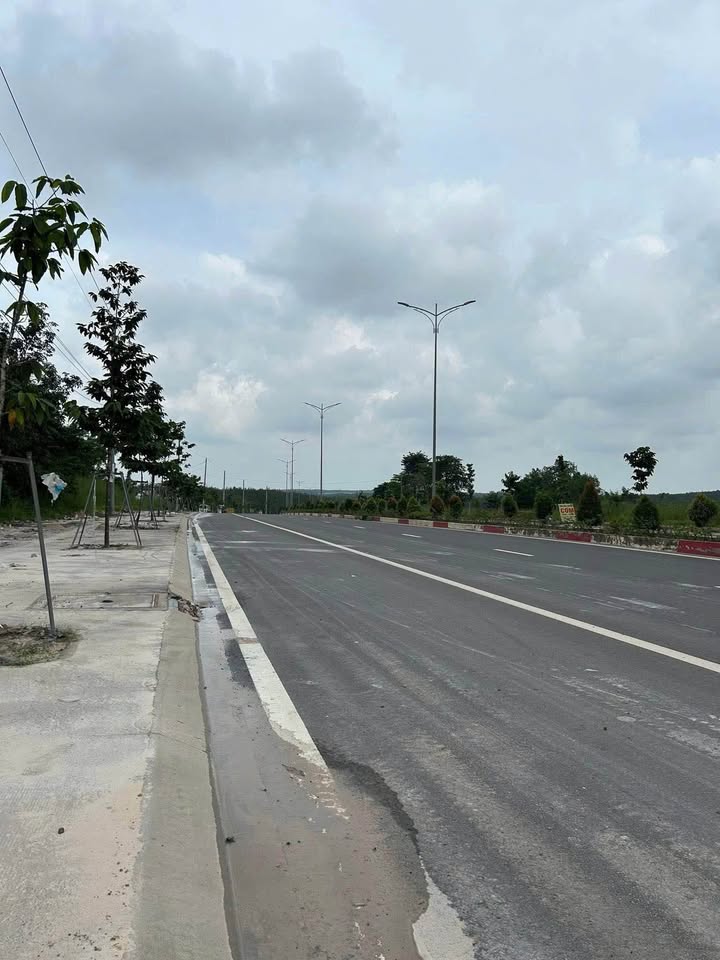 Cho Thuê Xưởng 4250m² Tân Uyên, Bình Dương - Giá Tốt, Sẵn Sàng Hoạt Động