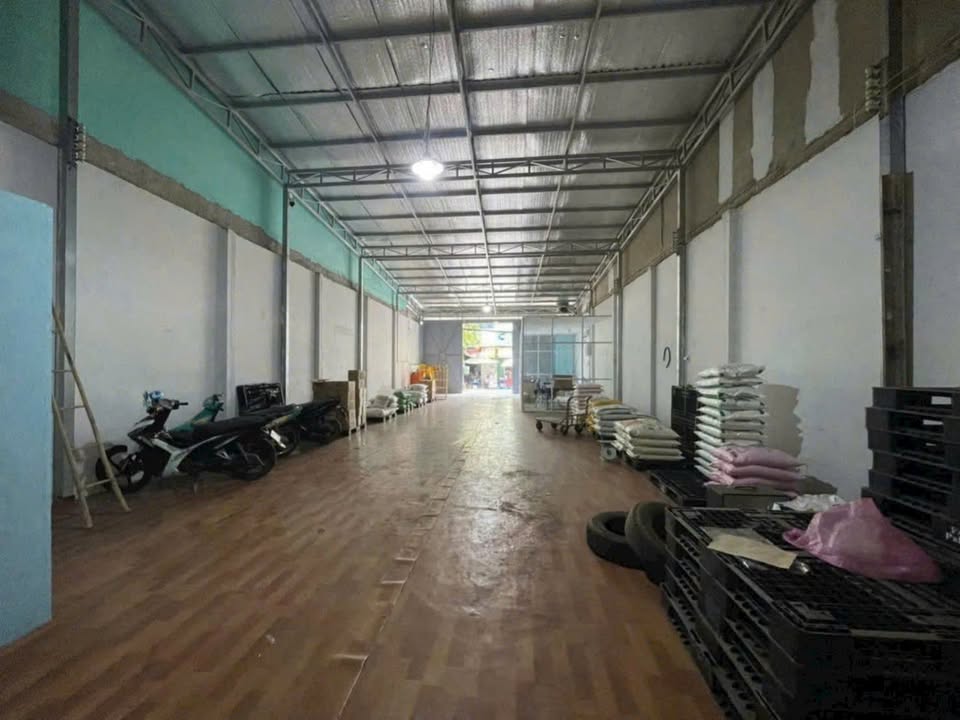 Cho thuê kho xưởng Hóc Môn 160m² đường xe container - Giá 13 triệu/tháng