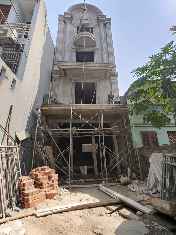 Nhà riêng Phố Ngô Gia Tự 105m² 5.6 tỷ - Ô tô vào tận nhà