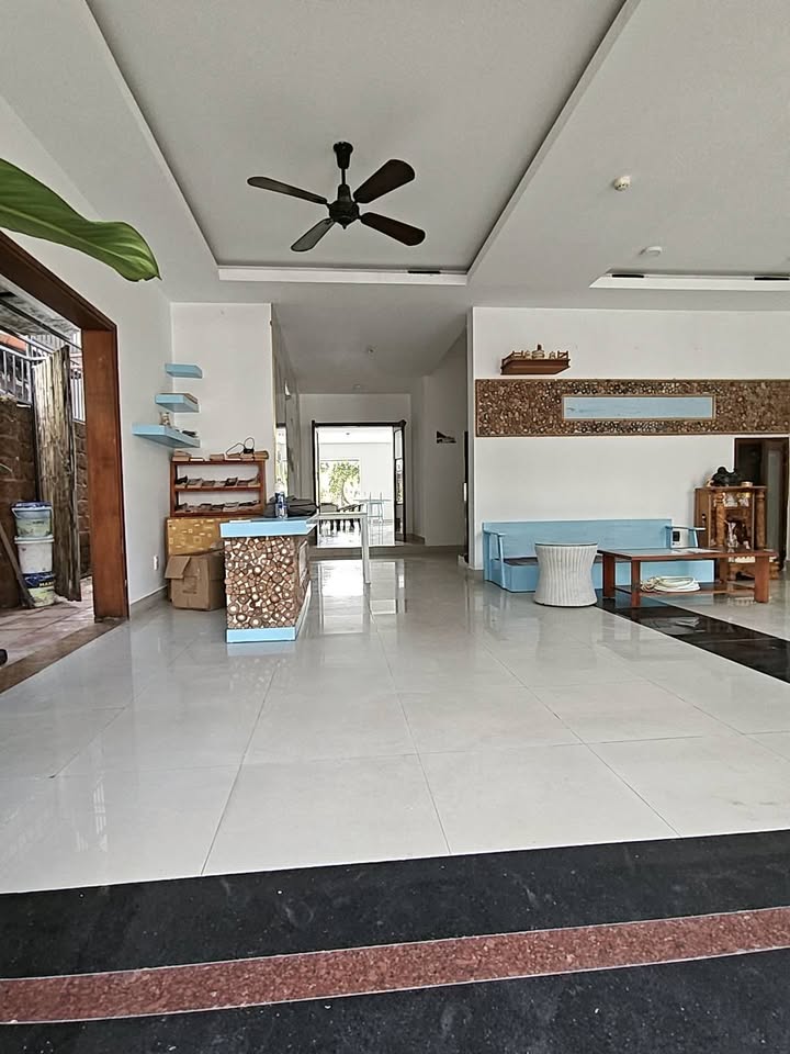 Bán Gấp Townhouse Mặt Tiền Lý Thái Tổ, Đà Nẵng - 275m², 9PN, 9 Tỷ/Tháng