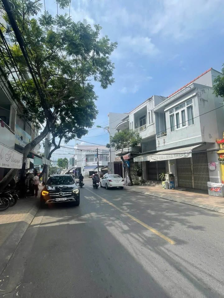Nhà Mặt Tiền Bến Cá, Nha Trang 68.3m² - Kinh Doanh Sầm Uất