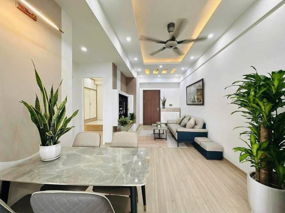 Bán gấp căn hộ 67m² view biệt thự Lĩnh Đàm, Hoàng Mai - Chỉ 3.2 tỷ