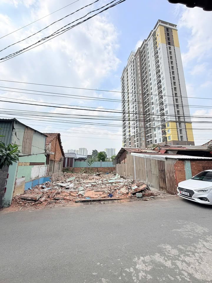 Bán Đất Vàng Trần Đại Nghĩa, Dĩ An - Sát Bcons Bee, Làng Đại Học - 113m², Giá 4.75 Tỷ