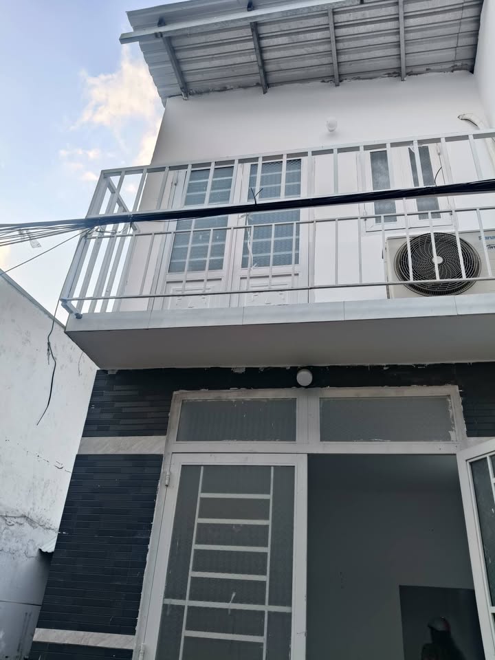 Cho thuê nhà 2PN, 1 trệt, 2.7 triệu/tháng tại Bình Chánh