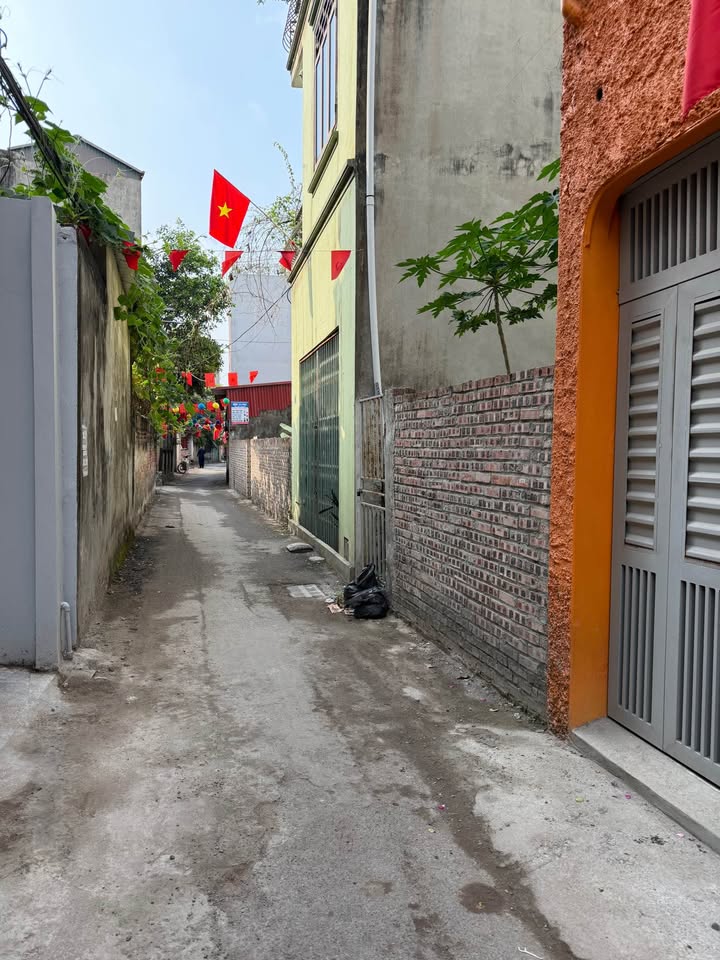 Bán Đất 37m² Ngõ 145 Phúc Lợi, Long Biên - Sổ Đỏ Chính Chủ, Giá 6 Tỷ