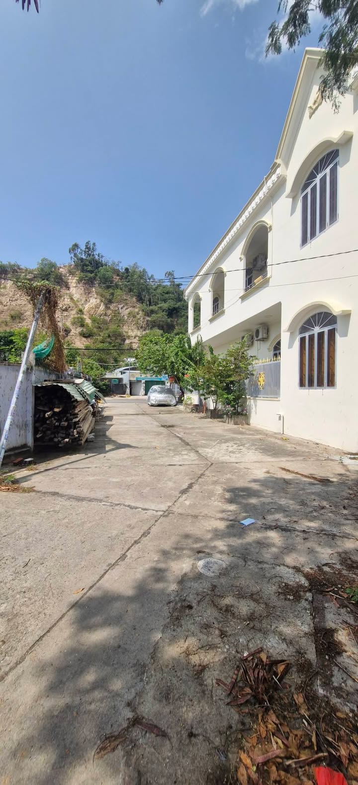 Đất Vàng Hẻm 7m Trần Khát Chân, Nha Trang - 140m² Vuông Vức, Giá Tốt