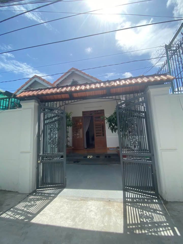 Nhà Mái Thái 160m² Vĩnh Thái, Nha Trang - Giá 5.92 Tỷ