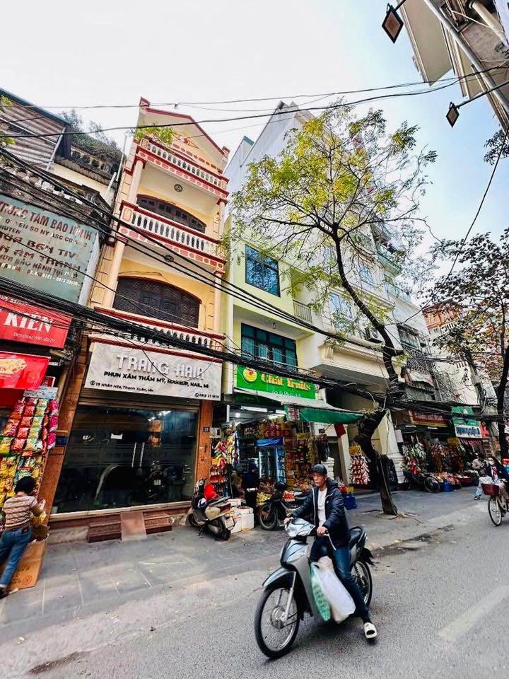 Nhà Phố Kinh Doanh Nhân Hòa, Thanh Xuân - 62m², 4 Tầng, Vỉa Hè Rộng, Ô Tô Đỗ Cửa