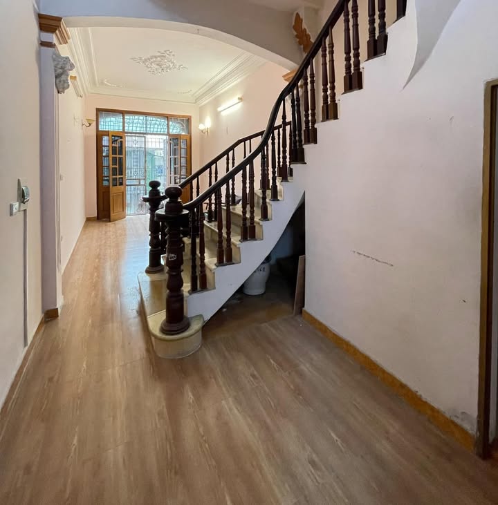 Nhà Phân Lô Hoàng Đạo Thành, Thanh Xuân - 70m² 4 Tầng, 2 Mặt Tiền Kinh Doanh