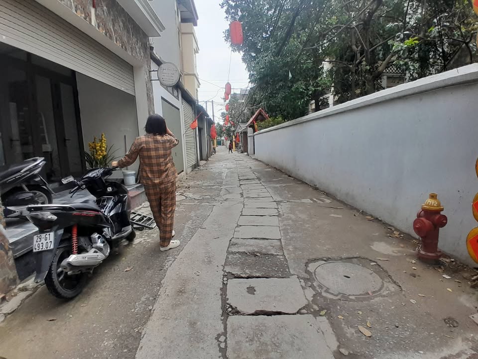 Bán đất tặng nhà 50m² Thượng Cát, Bắc Từ Liêm - Ngõ ô tô, 2 thoáng, hơn 6 tỷ