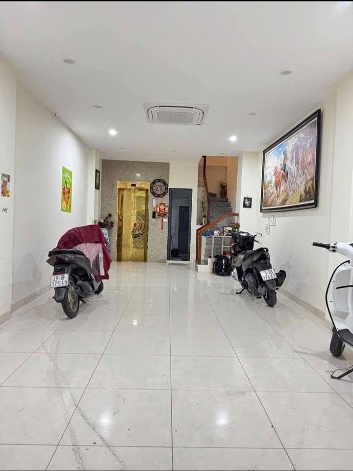 Nhà 6 Tầng Thang Máy Văn Quán, Hà Đông - 50m² - Hơn 13 Tỷ - Gara Ô tô