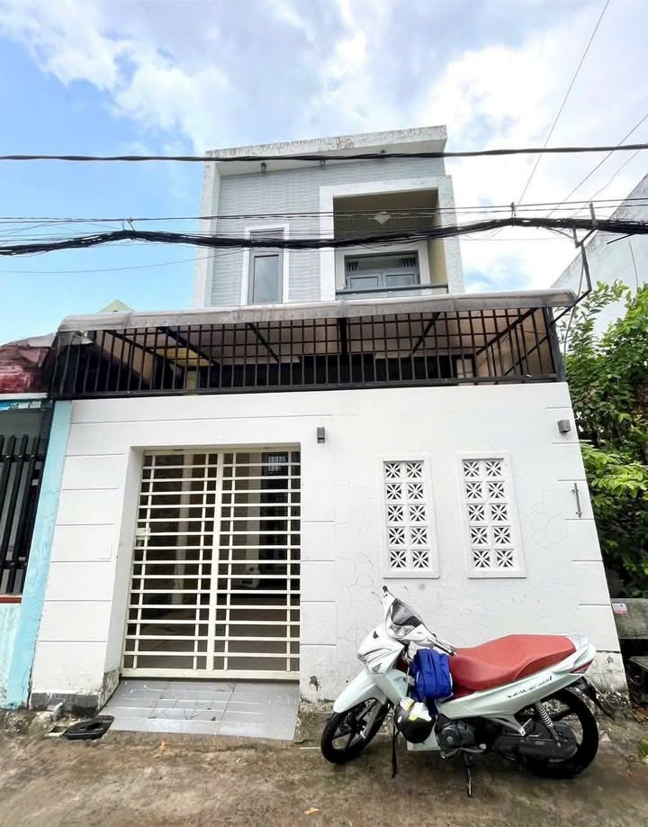 Nhà 1 Trệt 1 Lầu Hẻm An Dương Vương, Q.8 - 60m², 1.35 Tỷ, Sổ Hồng