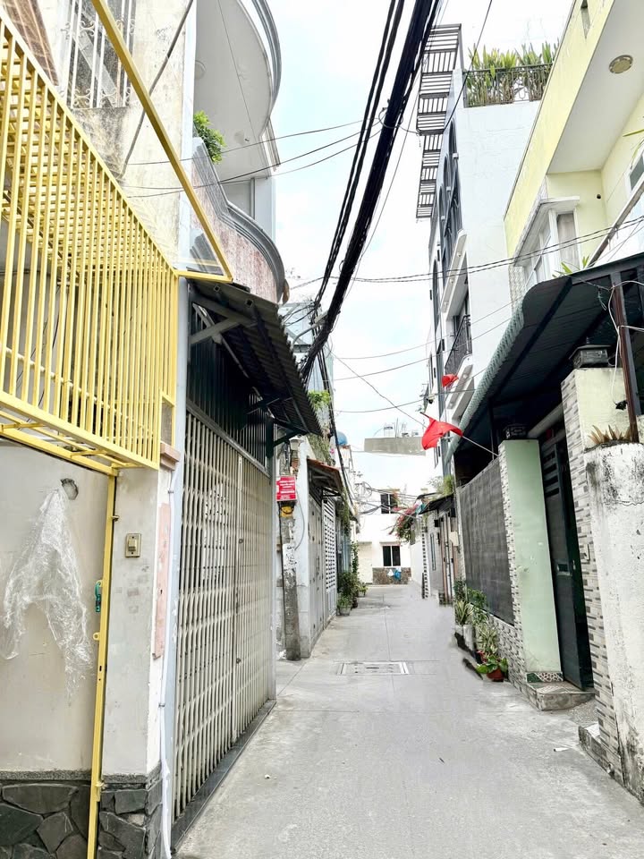 Nhà Hẻm Xe Hơi Gò Vấp 56m² - Giá 4.88 Tỷ, Sẵn Sàng Xây Mới