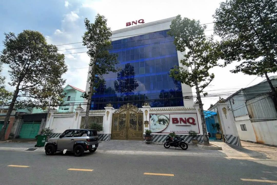 Tòa Nhà Góc 2 Mặt Tiền Thủ Dầu Một 872m² - Khai Thác 150 Triệu/Tháng