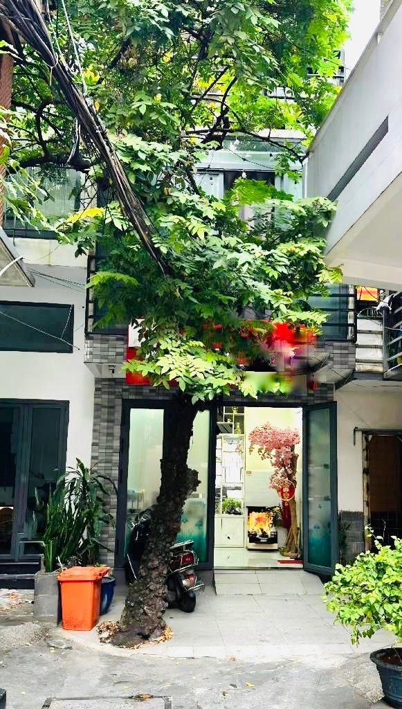 Nhà Phan Đăng Lưu 33m² 7.2 tỷ - Ô tô vào tận nhà