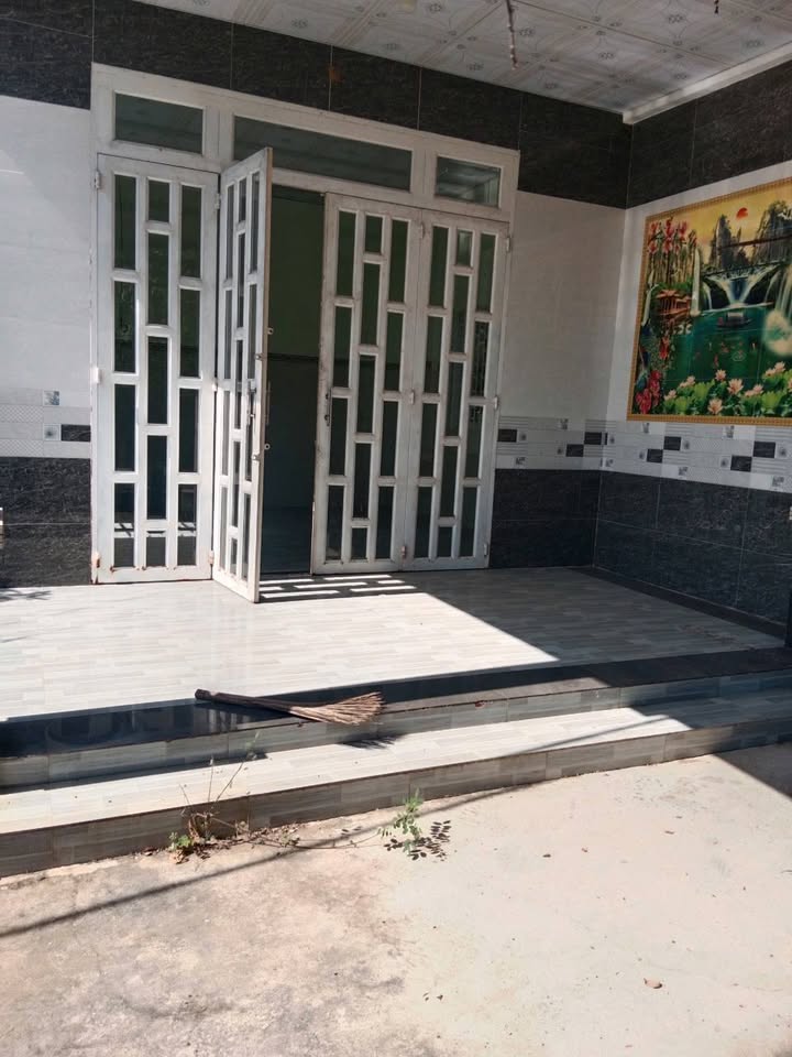 Nhà 324m² Thạnh Phước, Bến Tre - Sổ đỏ, 3PN, Giá 850 Triệu