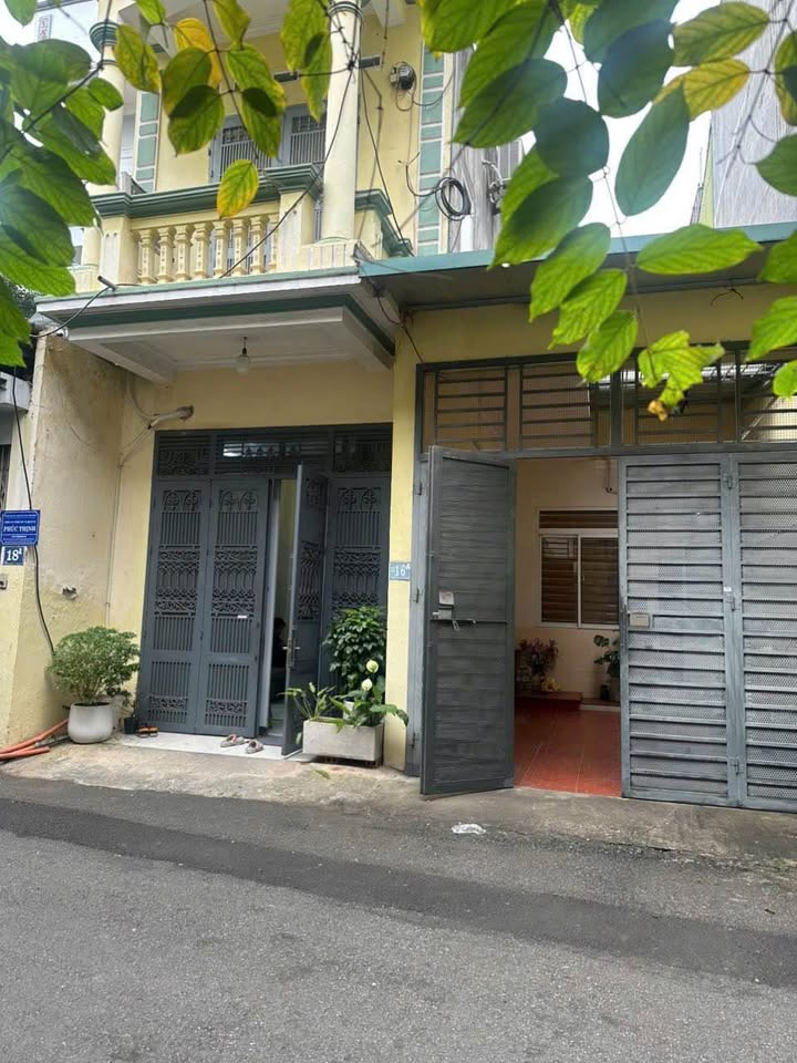 Nhà 2 Tầng Vĩnh Yên 109m² - Giá 4.x Tỷ, Gần VPCC Lê Dũng