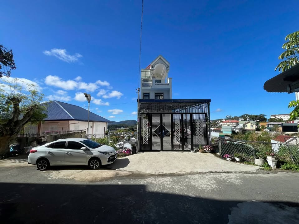 Bán Đất Vàng Đà Lạt 332m² Sổ Riêng Xây Dựng - Giá 11 Tỷ