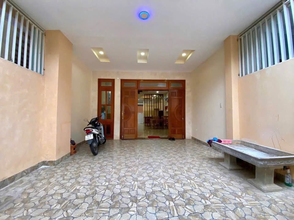 Nhà Nguyên Căn 4PN, Sân Rộng Đậu Ô Tô - Khu Đô Thị Phước Long A, Nha Trang