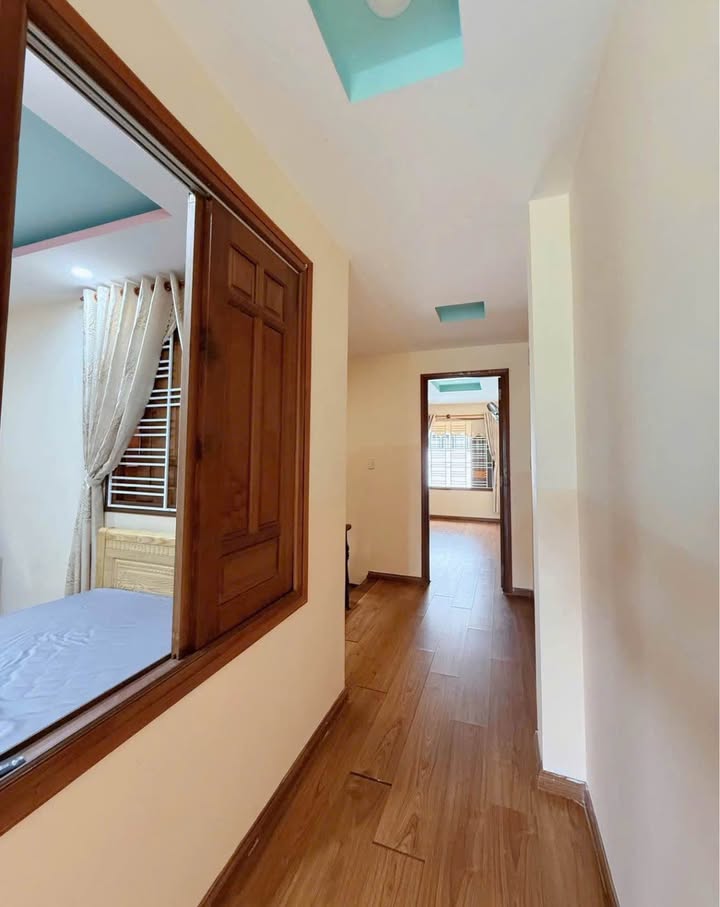 Cho thuê nhà 3 tầng KĐT Phước Long A, 170m² - Sẵn nội thất, ô tô vào nhà