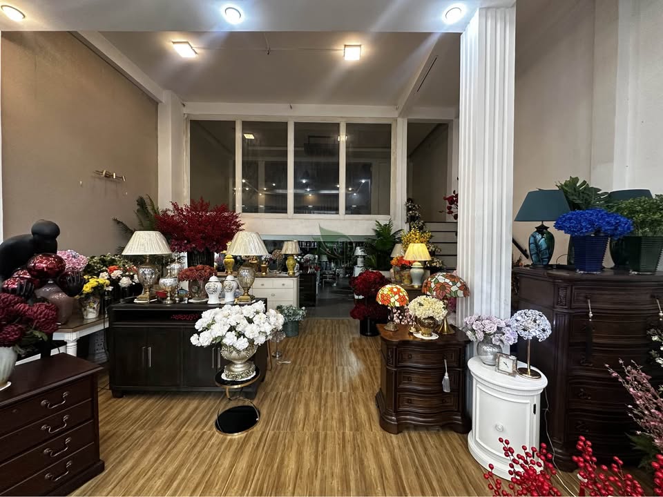 Cho thuê nhà 190m² mặt tiền đường 23/10, Nha Trang - Kinh doanh sầm uất