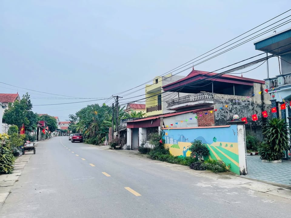 Nhà Mặt Tiền Kinh Doanh Tứ Xã, Lâm Thao 100m² Giá 1.6 Tỷ - Sẵn Sàng Kinh Doanh