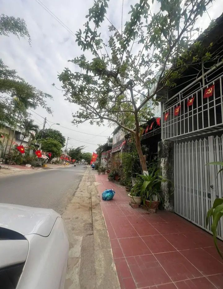 Nhà riêng Hàm Nghi Pleiku 95m² 1.8 tỷ - Chính chủ bán gấp