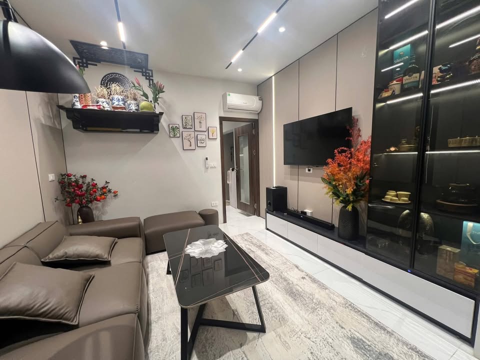 Bán gấp căn hộ Duplex 2 tầng Yên Lãng, Đống Đa, 100m², view tàu điện