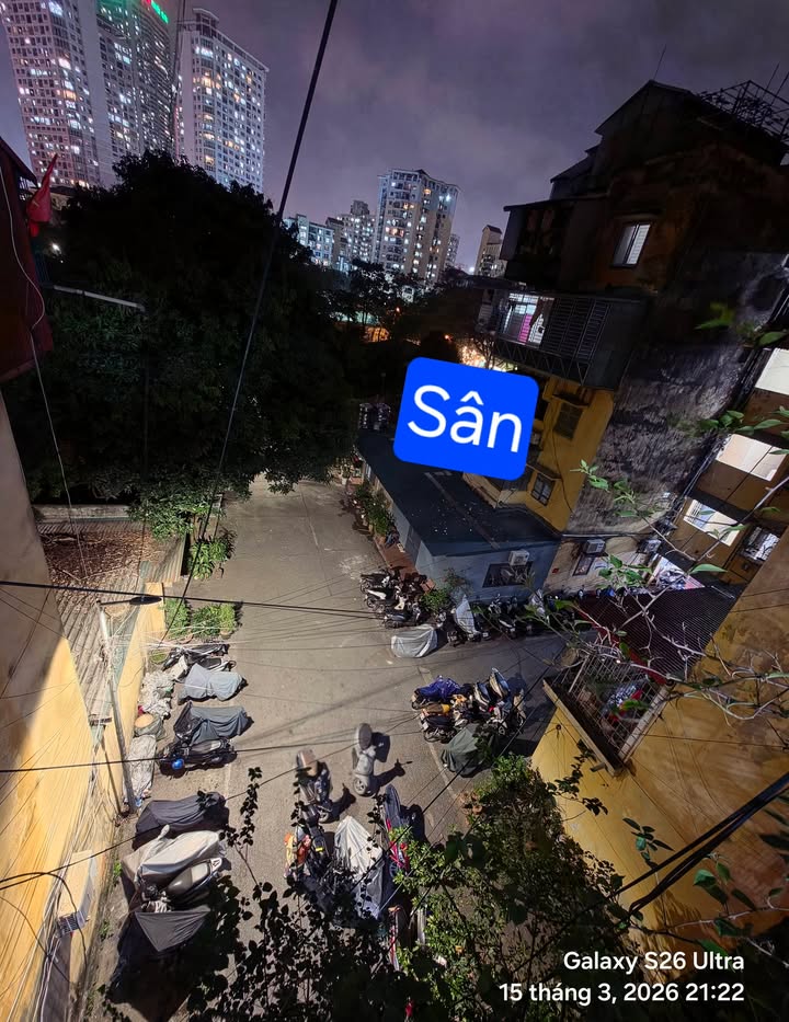 Chung cư góc 43m² - 3PN Tô Hiệu, Cầu Giấy - Sổ đỏ, Sân chung rộng