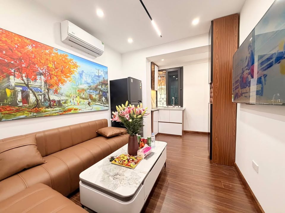 Bán Căn hộ 60m² Hàng Chuối, Hai Bà Trưng - 4.39 Tỷ, Đủ Nội Thất