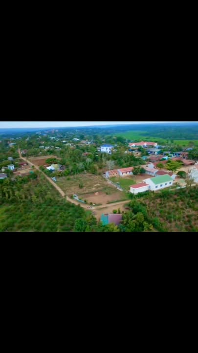 Bán Đất Nền Ea Drông 700m² - Mặt Tiền Đường Bê Tông, Gần Trường Học