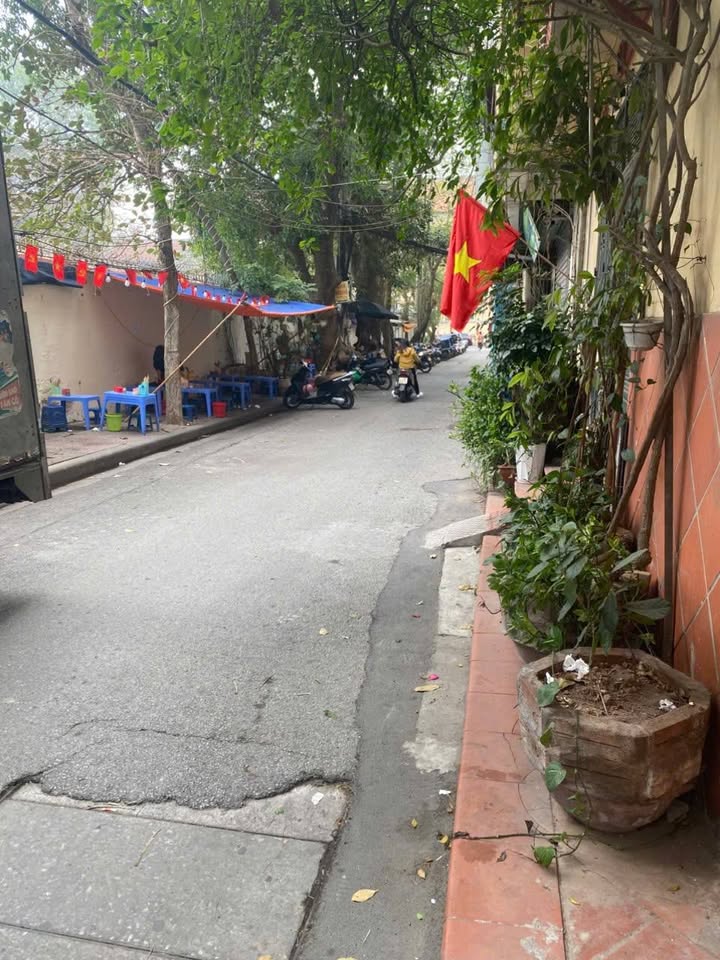 Nhà Phố Lê Thanh Nghị 30m², 5 Tầng, 3PN - Giá 8.6 Tỷ