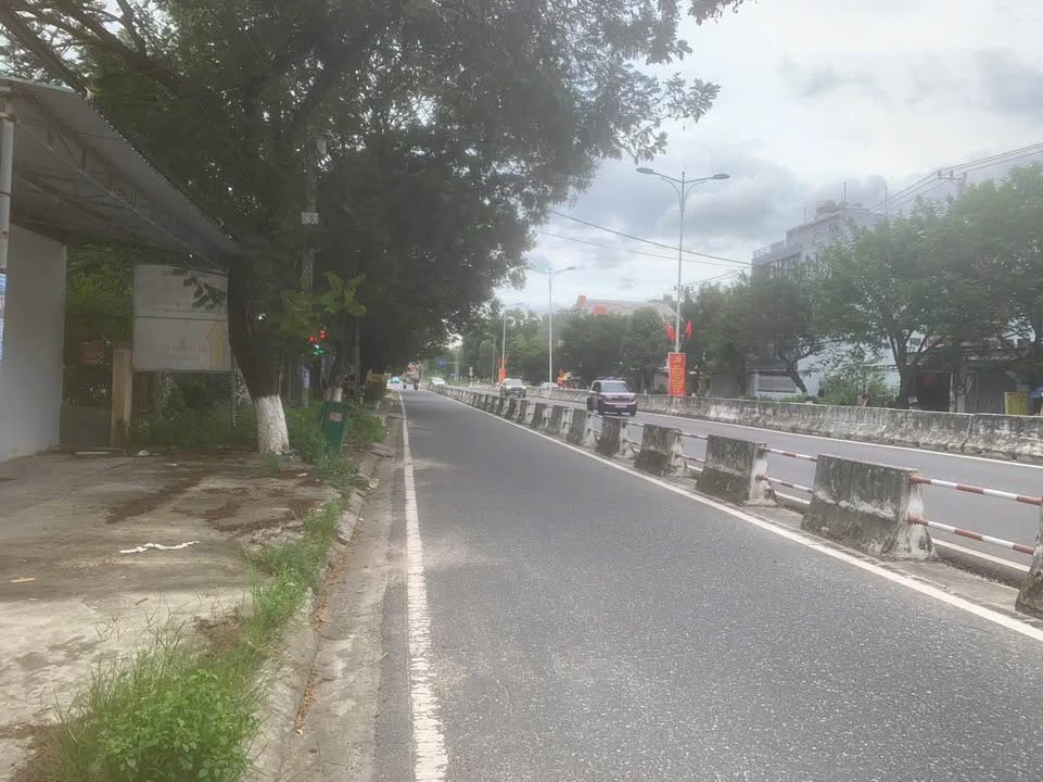 Đất Vàng 2 Mặt Tiền Nguyễn Tất Thành, Nha Trang 400m² - Giá 16 Tỷ