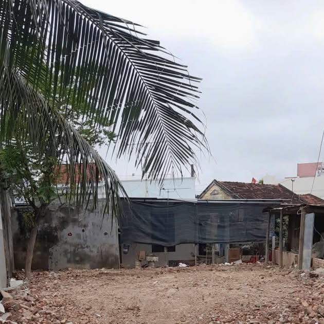 Bán Đất Vạn Thạnh, Khánh Hòa 143m² - Vị trí kinh doanh, Sổ hồng sẵn sàng