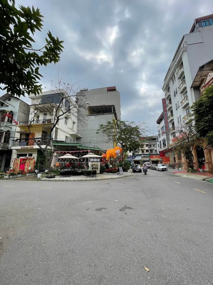 Bán gấp lô góc Vườn Hoa HUD A, Bắc Ninh - 105m², 3 tầng, dòng tiền 1 tỷ/năm