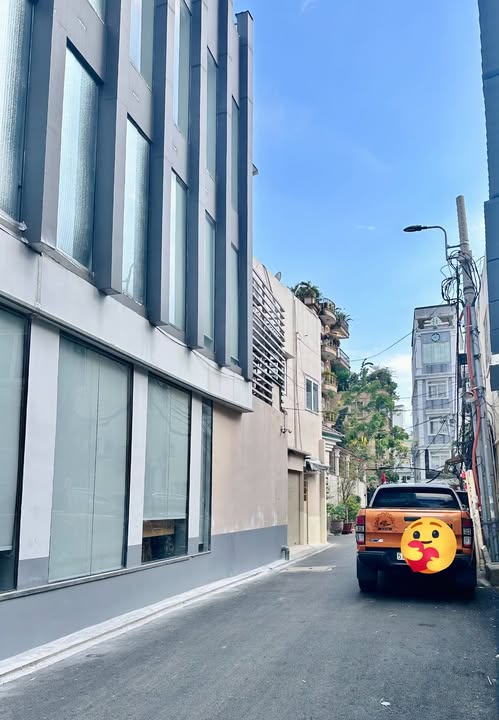 Nhà 75m² Quận 10 - Hẻm Xe Hơi, Đặng Văn Ngữ - Tiềm Năng Dòng Tiền 1 Tỷ/Năm