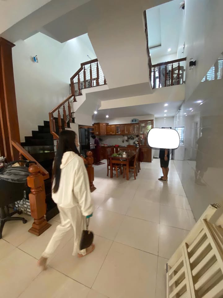 Nhà 3.5 Tầng Mặt Tiền Kinh Doanh Trần Nhân Tông, Đà Nẵng - 83m²