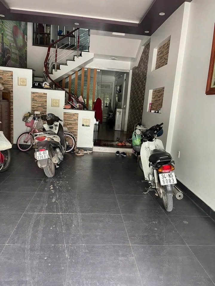 Nhà Mặt Phố Hoàng Quốc Việt, TP. Hải Dương - Kinh Doanh Đa Ngành, 67.5m², 4 Tầng