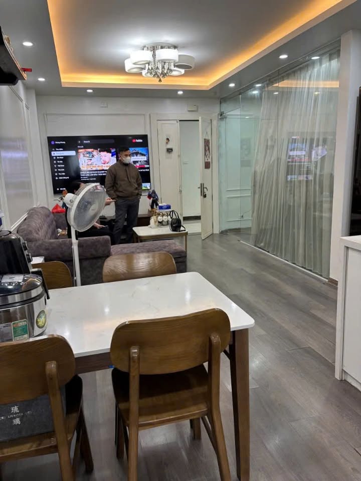 Chung cư A6A Nam Trung Yên 60m² - Sổ đỏ, 2PN - Giá 4.7 tỷ