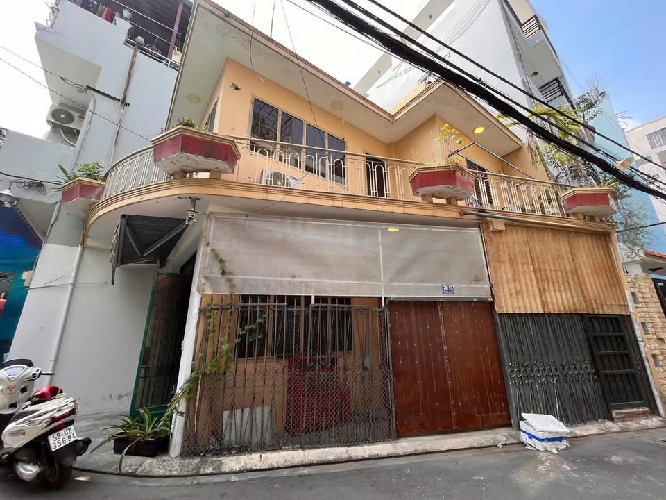 Nhà Góc 2 Mặt Hẻm Xe Hơi Lê Bình, Tân Bình - 40m² Giá 12 Triệu