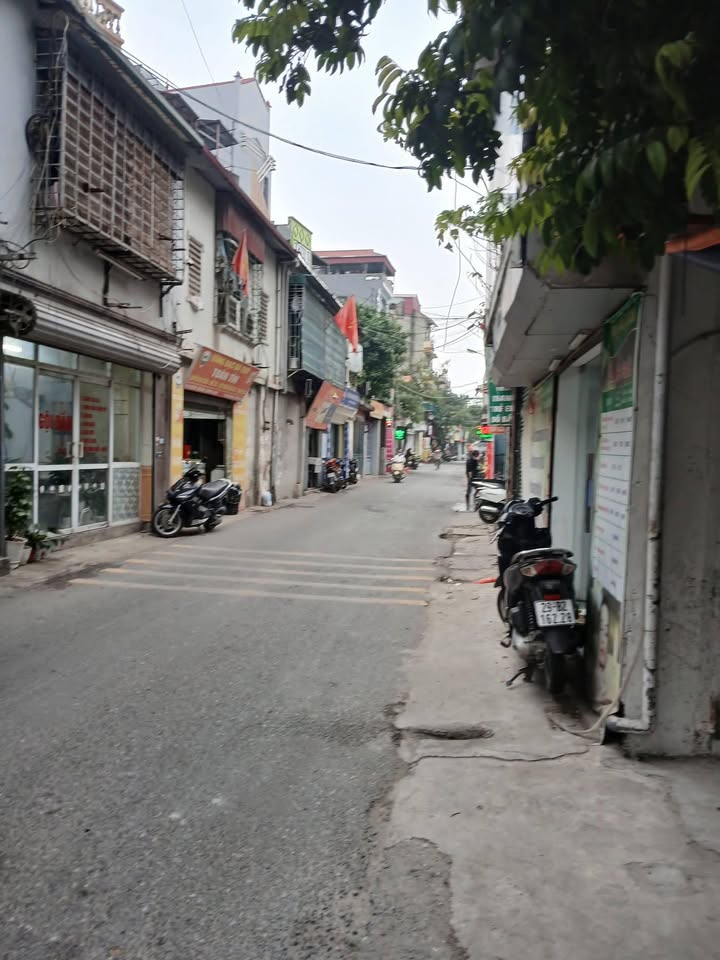 Nhà Mặt Tiền Phường Tam Hiệp, Biên Hòa - 50m², 4 Tầng, 14 Tỷ - Kinh Doanh Sầm Uất