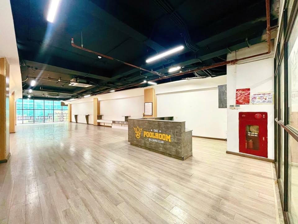 Văn Phòng Kim Mã 170m² - View Kính Thoáng Sáng, Giá 31 Triệu/Tháng