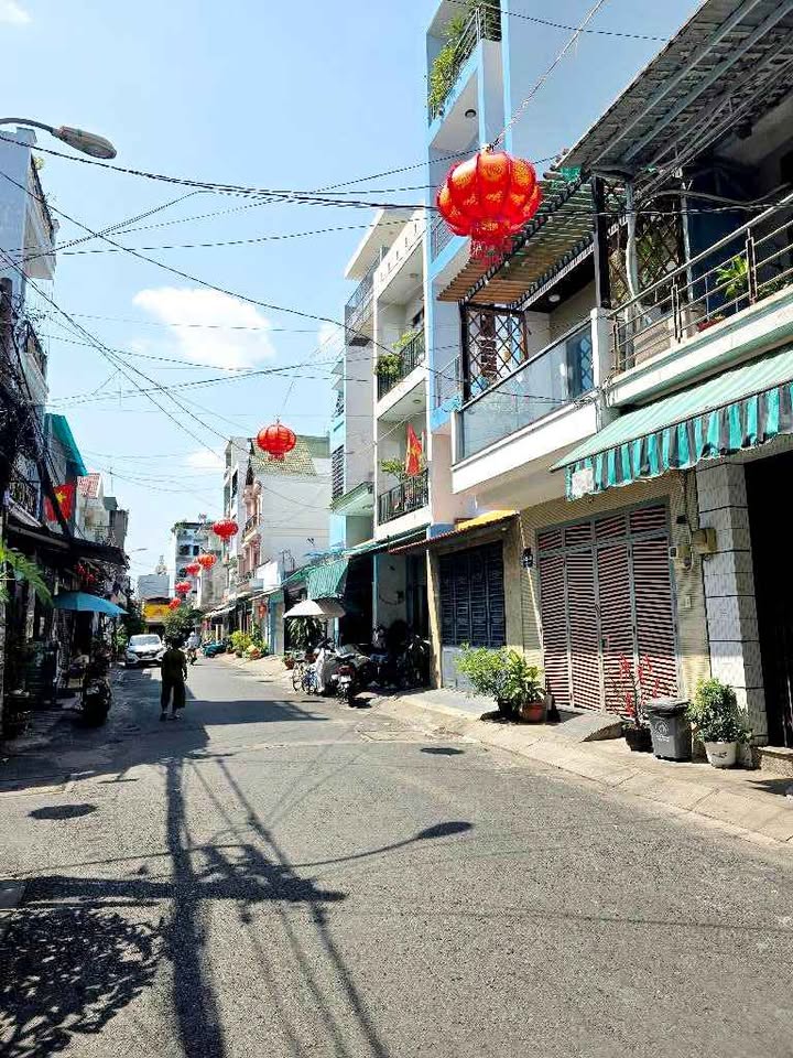 Nhà 5 tầng HXH Tân Phú - 6PN, 4x15m, Gần Chợ Tân Hương